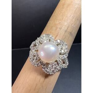 Freshwater pearl and Cz cocktail ring size 9